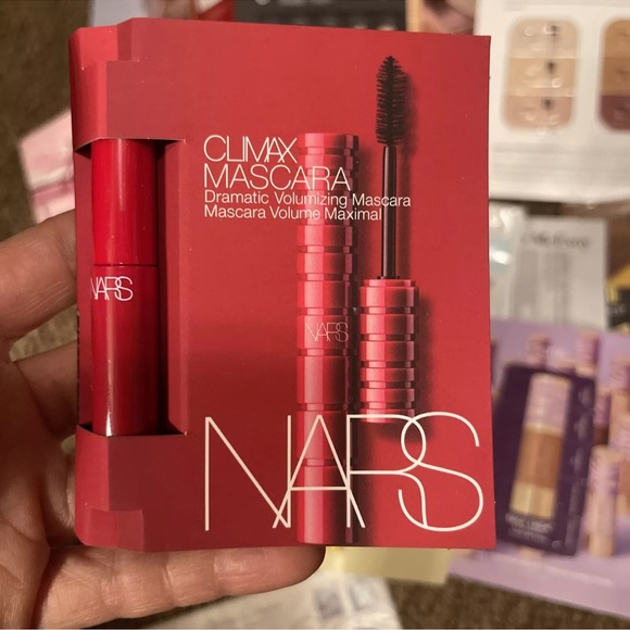 Bundle of samples and more - Picture 3 of 14